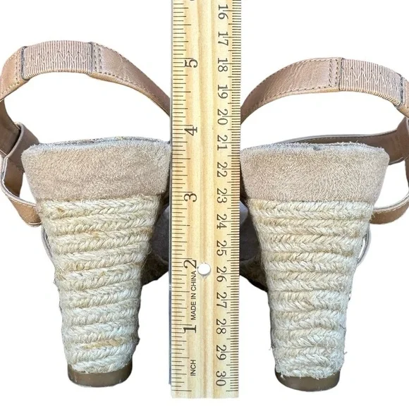 AEROSOLES  Women's Plush Baby Wedge Sandals Sz 9M Nude Faux Leather Slingback - Picture 7 of 10